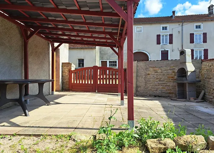 Lyaz בית נופש