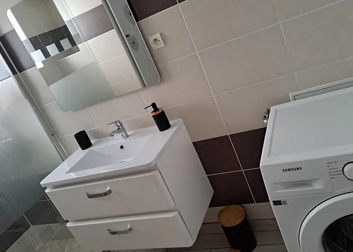 بيت للعطل Lyaz *