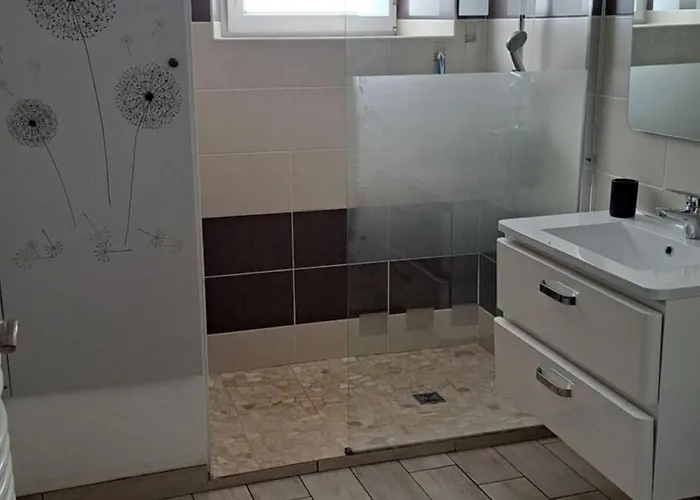 Lyaz בית נופש